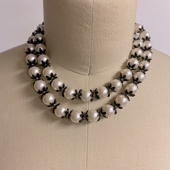 Jewelry - BEAUTIFUL chocker necklace